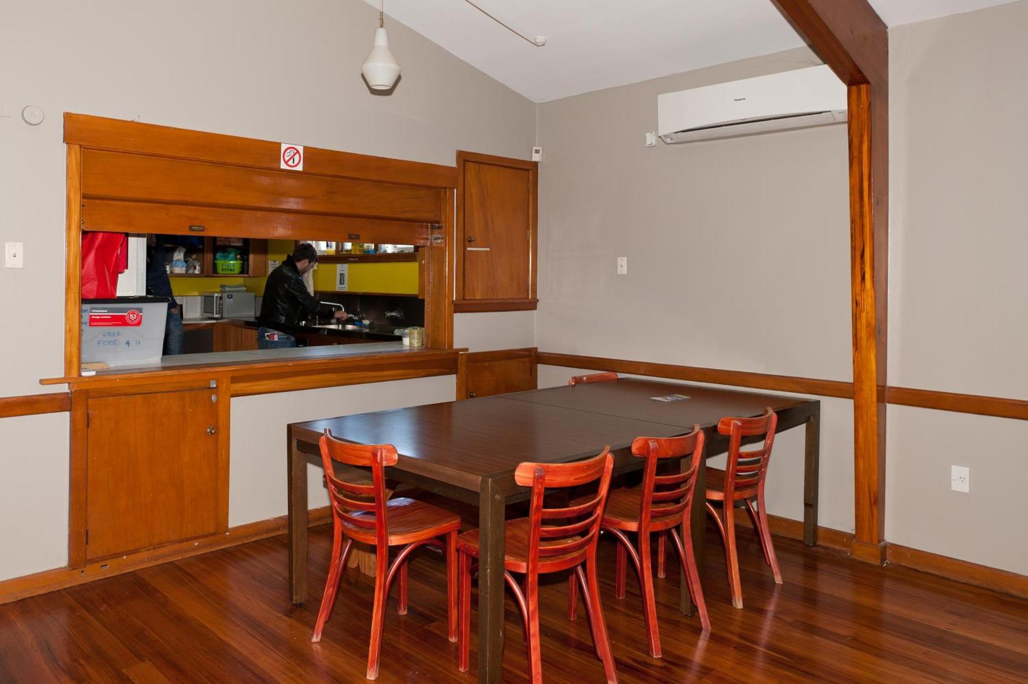 Hostel 85 On Bealey Christchurch Zewnętrze zdjęcie